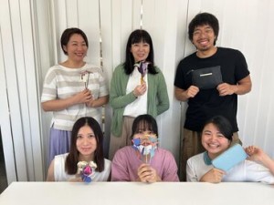 ≪お気に入りのアイテムを持って撮影≫
現在は穏やかな女性メンバーが多いです＊