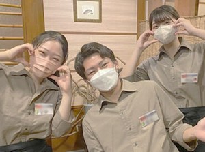 ＼まかないあり／
お腹もいっぱいに満たされる…！？
好条件がそろったバイト♪始めよう！