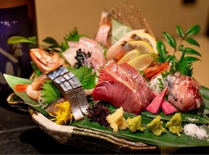 料理人としての経験を活かせるチャンス！
ゆくゆくは料理長としてのキャリアを
目指せる環境です★