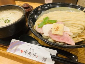 ＼スタッフ割引あり！／
自慢の美味しいラーメンがお得に食べられます♪
楽しく働いて、お財布もお腹も満たそう◎