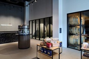 髪色・ピアス・ネイルほぼ自由★
未経験の方も大歓迎です！
難しい業務もないのですぐに慣れる事が出来ます♪
