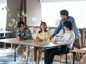 ＼20～40代が活躍中★／
残業もなく私生活とも両立可能◎
お休みの相談も気軽にできる温かい職場です♪
（写真は東京オフィス）