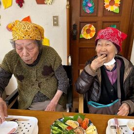 まずは見学からでも◎シフト相談OK
お気軽にお問合せ下さい！
イベントごともみんなで楽しみます♪