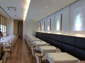 フリーター、主婦、学生…
どんな方も本当に大歓迎なんです！♪
高校生も時給が変わらないので、
初めてのバイト先にもぜひ！◎
