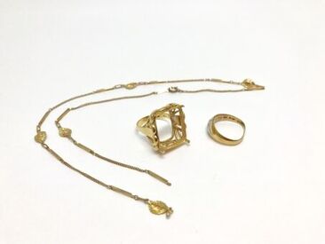 ﾟ*｡☆ NEWスタッフ募集 ☆。*ﾟ
クリスタルジュエリーSHOP♪
人気ブランドで働ける☆