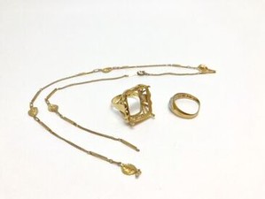 ﾟ*｡☆ NEWスタッフ募集 ☆。*ﾟ
クリスタルジュエリーSHOP♪
人気ブランドで働ける☆