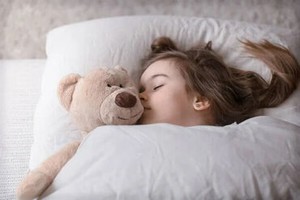 ﾟ*｡☆ NEWスタッフ募集 ☆。*ﾟ
20～40代の幅広い年代が活躍中！
未経験からスタートもOK！
制服貸与あり
髪色ネイル自由♪