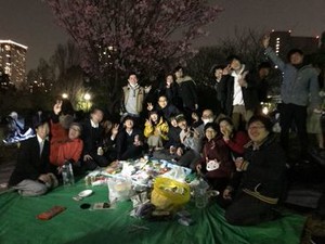 ≪先輩スタッフが優しくサポート≫
学歴&経験は問いません！
難しいスキルも必要ありません♪