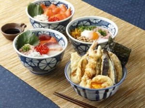 キッチン未経験、お家での料理が好きな方も大歓迎！経験・スキル不要★ディナー帯のみ⇒学業や副業とも両立しやすいシフトです◎