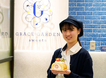 ＼バイトデビュー・未経験OK！／
店内は落ち着いた雰囲気で居心地GOOD♪
まずは気軽にご応募ください◎