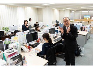 《週3/6h勤務OK》
都合に合わせて働くことができ
無理なく長く続けられる環境です♪
扶養内の調整もご相談くださいね！