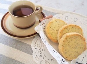 ★未経験スタート多数★
販売や接客が初めてだった方も多いですが、すぐ覚えられることばかりなのでご安心ください♪