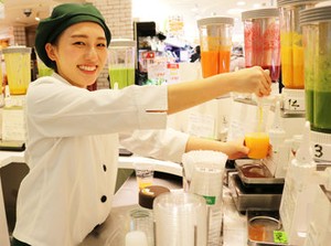 「やっぱりお客さんの笑顔が好き！」元アパレル店員、元居酒屋店員、元栄養士…そんなスタッフもたくさん！