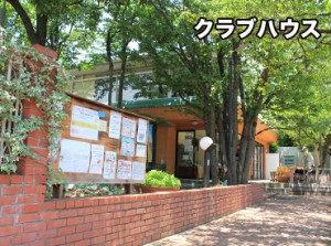 *あざみ野駅5分の好立地*
＜女性staffが活躍中＞
先輩スタッフがイチから丁寧にお教えするので
未経験でも安心してスタート♪*’