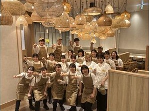 ★学生さん大歓迎★
未経験や初バイトも大歓迎♪
優しい先輩が丁寧に教えるのでご安心を◎