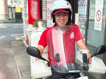 未経験歓迎☆マニュアル通りに作ればOK！
仕事を続けるうちに自然に、
お家でもピザを作れるようになりますよ♪