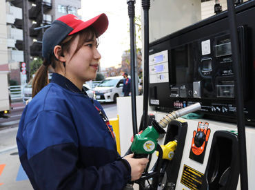 まずは簡単なお仕事からスタートできるので、未経験の方も安心です！
分からないことは、気軽に先輩スタッフに聞いて下さいね♪