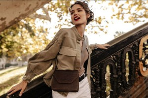ﾟ*｡☆ NEWスタッフ募集 ☆。*ﾟ
コレクション人気ブランドで勤務！
即日～長期勤務大歓迎◎
20～40代STAFF活躍中