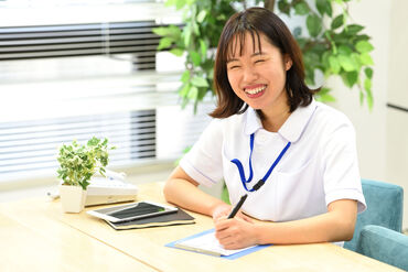 ＼家庭やWワークなどとの両立◎／
シフトはお気軽にご相談ください♪
"食"を通じて誰かを"笑顔"にするお仕事☆