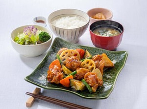 11月までは時給1200円以上★1日3時間でOK！
家庭との両立が出来るオープニング求人！