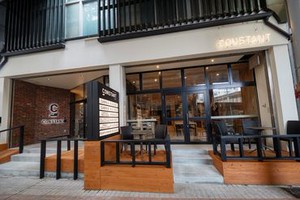 ＼未経験OK！／
Wワークではじめる方が多数★
学生~シニアまで幅広く歓迎！
住み込みリゾートバイトも♪
清掃スタッフも募集中◎