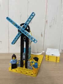 実際に作ったロボットがコチラ！
一緒にやりがいを感じられるのも
このお仕事の魅力です☆