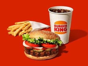 ≪未経験スタート大歓迎≫
マニュアルや研修も完備で安心◎
オープニング店だからみんな同期で嬉しい！
友達と一緒に応募もOK♪
