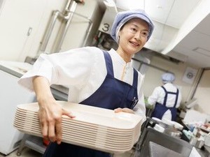 料理好きな方や未経験スタートの主婦も活躍中！
家庭でも活かせるお料理スキルが学べます♪