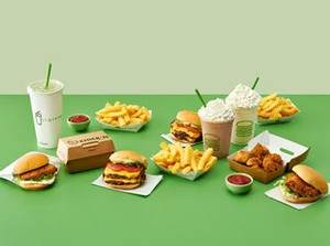 ★メンバーの仲の良さも魅力！
学生～主婦(夫)の方まで、年齢の壁はありません◎
一緒に"Shake Shack"体験をお届けしましょう！