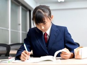 ≪同世代のバイト仲間も作れる！≫
勤務先は一都三県にあります！
かけもちも可能なのでご相談下さい◎