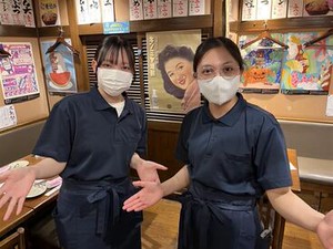 スタッフ同士和気あいあいとした雰囲気で
協力しながら楽しくお店をまわしているため、
新しく入った方もすぐに馴染めますよ♪