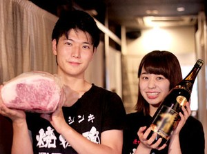 ≪黒毛和牛が自慢の焼肉屋≫
落ち着いた雰囲気の店内でお客様対応もしやすい環境なので、未経験でも安心♪
学生さんも活躍中◎