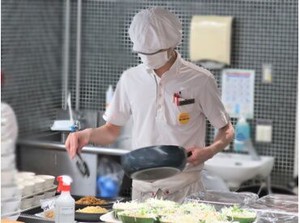 病院や学校、社員寮など全国各都道府県で
給食を提供している【シダックスグループ】
食を通じて”笑顔”をお届けしています◎