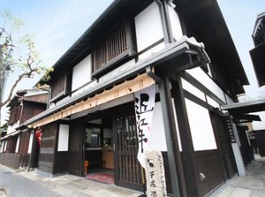 八幡堀の情緒ある街並みにとけこむお店◎
観光のお客様も多く来店されます☆