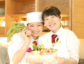 ＼面接時は、履歴書不要／
下準備なしでスグに応募できます！
アルバイトデビュー大歓迎♪