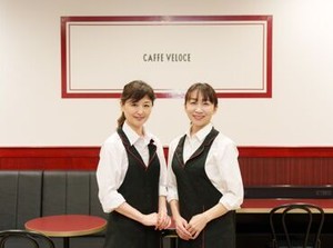 カフェバイトの醍醐味と言えば
"ドリンク作り"♪
ベローチェは季節のメニューも多くて
いろんなドリンクを作れるようになります*