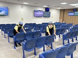 ナイター(18時~21時)手当250円/回あり◎
お願いするのはカンタンな日常清掃♪
男女ともに活躍中！
