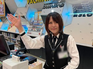 未経験でも時給1300スタート！
MAX時給2500円でしっかり稼げます♪