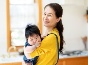 元気の秘訣は…子ども達の笑顔にあり♪
適度に体も動かせるので健康維持にもなりますよ！
<60代スタッフの声>

※写真はイメージ
