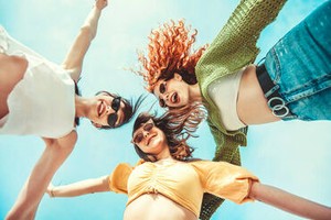 ★電話登録OK・最短15分★
1～2ヶ月の更新制のお仕事♪
シフト相談可能
即日勤務・フルタイム勤務ＯＫ