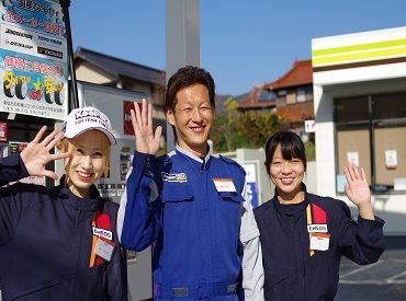 ＼New Staff大量募集ー！／
車がスキじゃなくてもいいんです！
＜なんでもいいから働きたい…＞
そんな方も採用しちゃいます☆