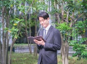 ＼稼ぎたい方大集合！／
学生さん・フリーターさんも大注目！