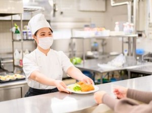 ＼スタッフ募集☆／
調理業務の経験があれば優遇◎
もちろん未経験でもOK！
1食200円のお得な食事補助あり♪