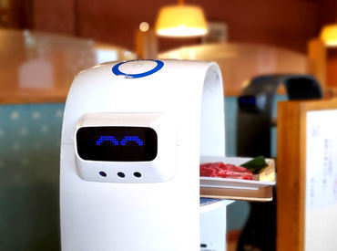 ＼ロボットが配膳をお手伝い!!／
注文タブレットも導入◎
初バイトの方も安心の設備環境です♪
23時まで働ける方大歓迎！