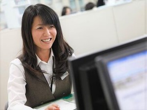 残業ナシなので
帰りはきっちり定時の17時で退社★
ご家庭とも無理なく両立できる職場です◎