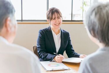 ★知識やスキルは必要ナシ
「人と話すのが好き！」そんなきっかけも
立派な応募動機です◎
※��画像はイメージです