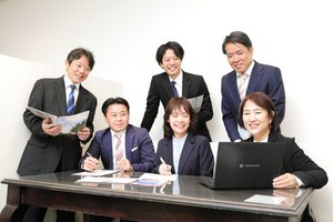 人と話すことが好き♪
キッカケはこれだけでOK！
先輩スタッフの丁寧な研修もあるので
不安なことは質問してください◎