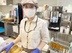 【川崎医科大学総合医療センター内】
1Fのベーカリーカフェ♪
公共交通機関の方は
交通費全額支給★