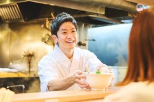 行列のできる超人気店！
スタッフ同士のフォロー体制もばっちり◎