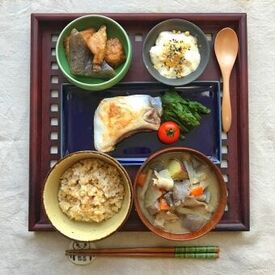 ﾟ*｡☆ NEWスタッフ募集 ☆。*ﾟ
20代～30代スタッフ活躍中！
全国のこだわり食材×美味しいお米で頂く和食ダイニング♪